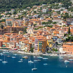 Le Noble In Scenic Sur France